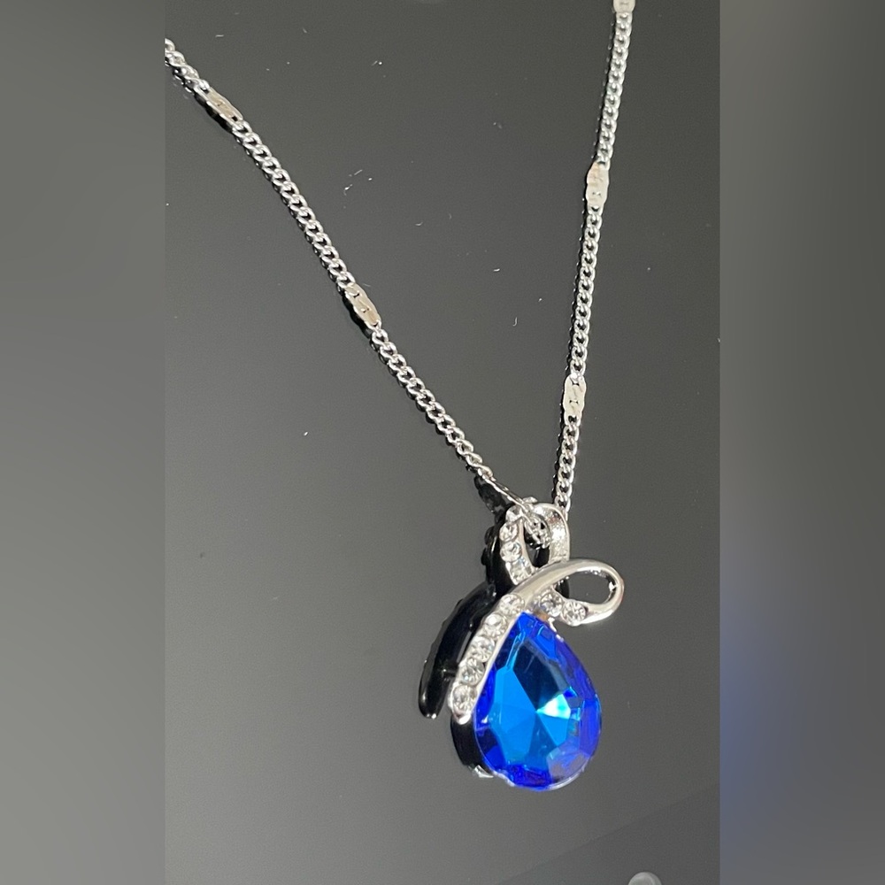 18K White Gold Plated with Swarovski Crystals Elements Sapphire Blue - Picture 3 of 6
